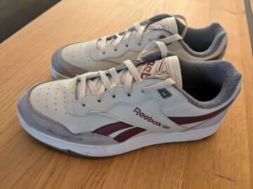 Reebok sneakers size 40