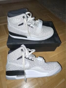 Jordan air Legacy 312