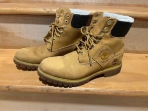Men’s Size 8 Timberland Waterproof Work Boots
