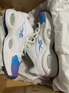 Reebok Allen Iverson question low men’s size 5 women’s size 7